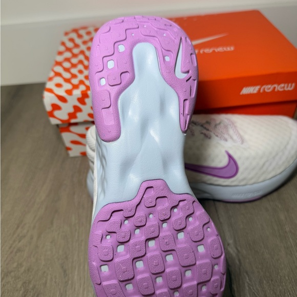 Nike Renew Ride 3 Training Sneakers White Pink Women’s Size 9 New - Picture 4 of 6